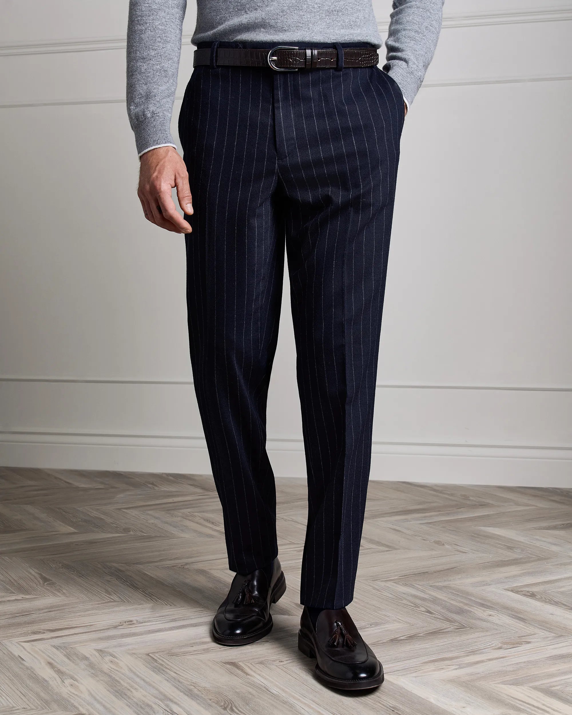Malpensa Versa Pinstripe Suit - Malpensa Versa Pinstripe Suit Navy