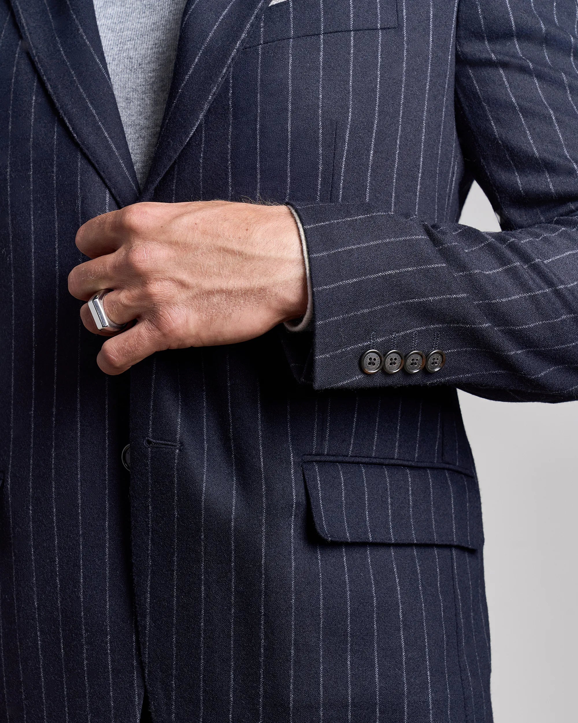 Malpensa Versa Pinstripe Suit - Malpensa Versa Pinstripe Suit Navy