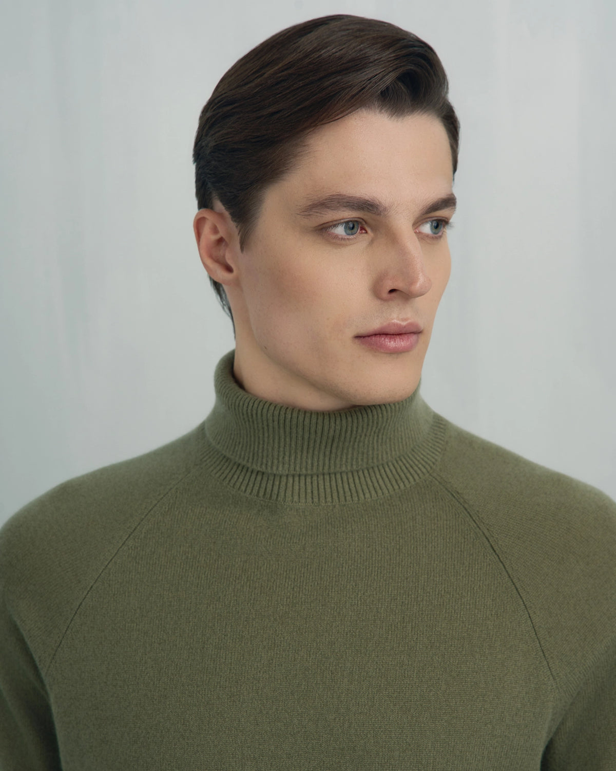 Chamonix Cashmere Turtleneck - Chamonix Cashmere Turtleneck Sage