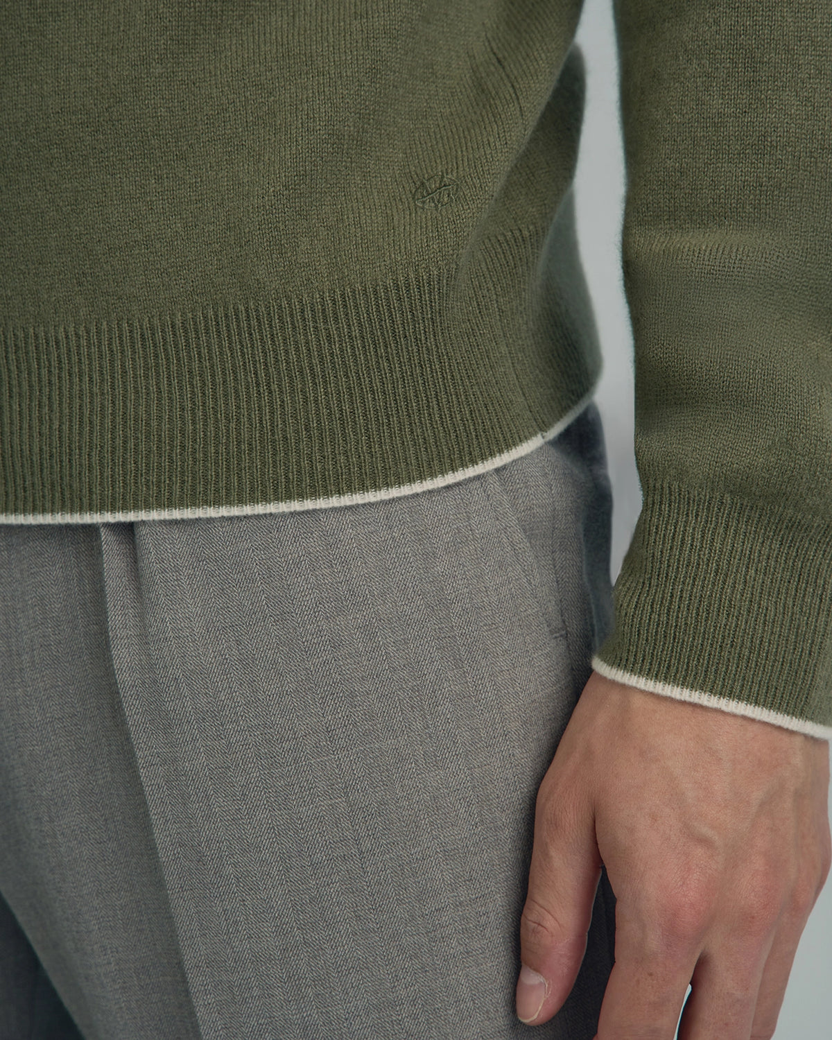 Chamonix Cashmere Turtleneck - Chamonix Cashmere Turtleneck Sage