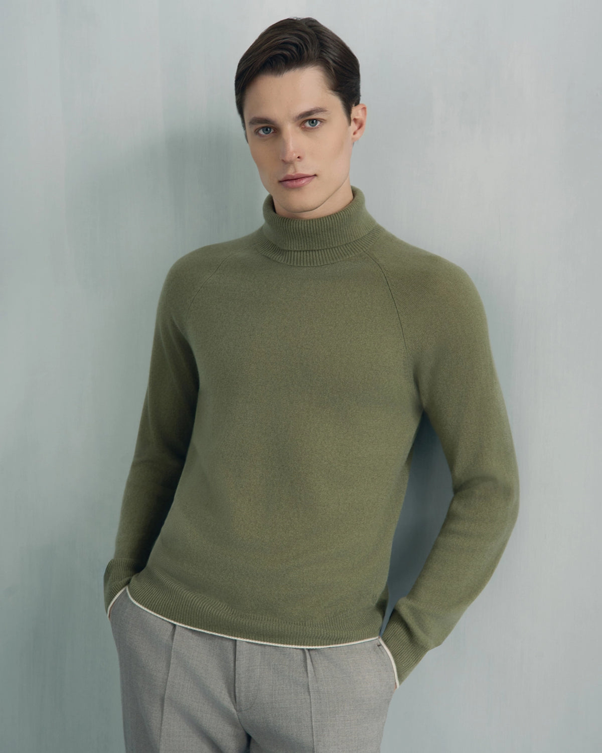 Chamonix Cashmere Turtleneck - Chamonix Cashmere Turtleneck Sage
