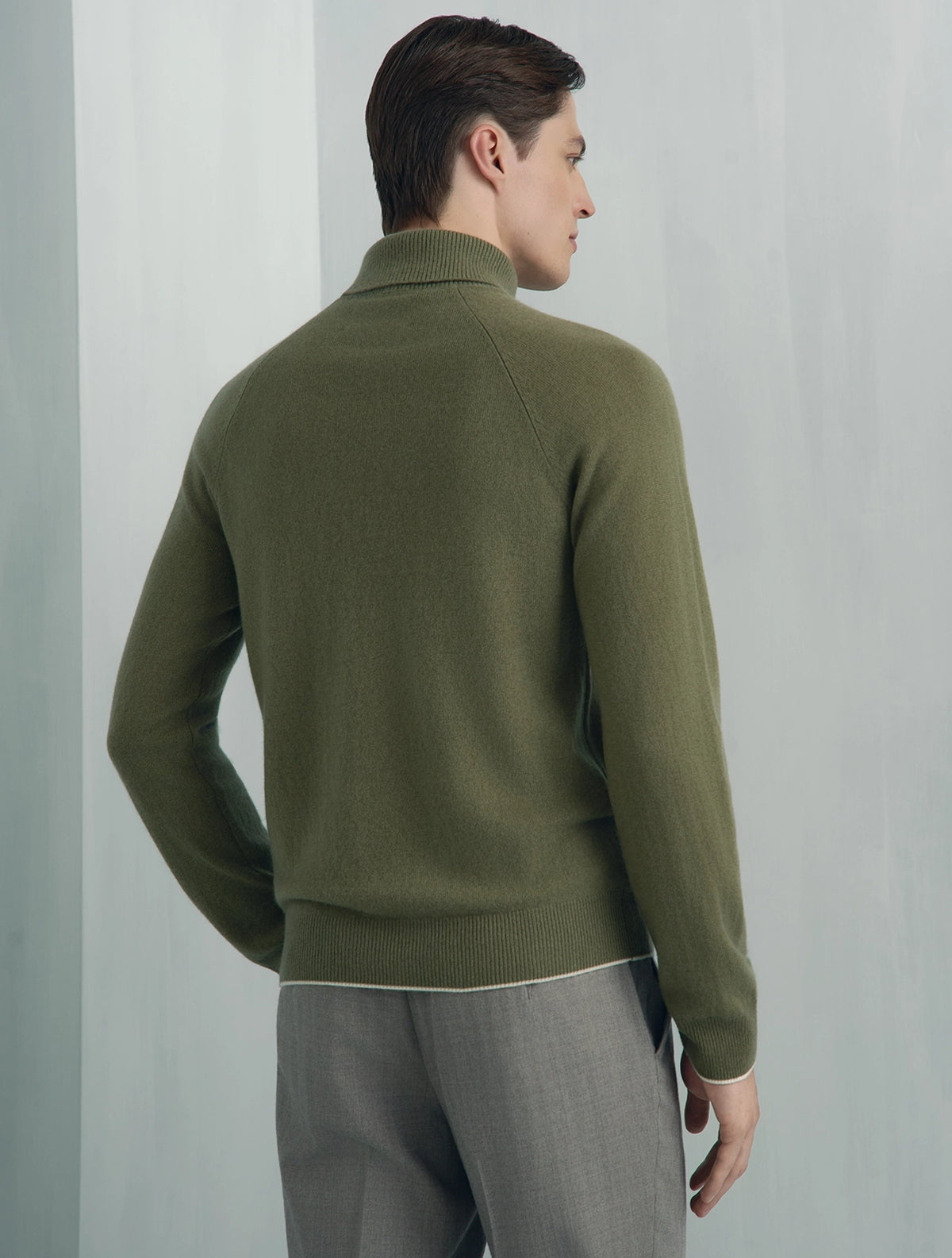 Chamonix Cashmere Turtleneck - Chamonix Cashmere Turtleneck Sage