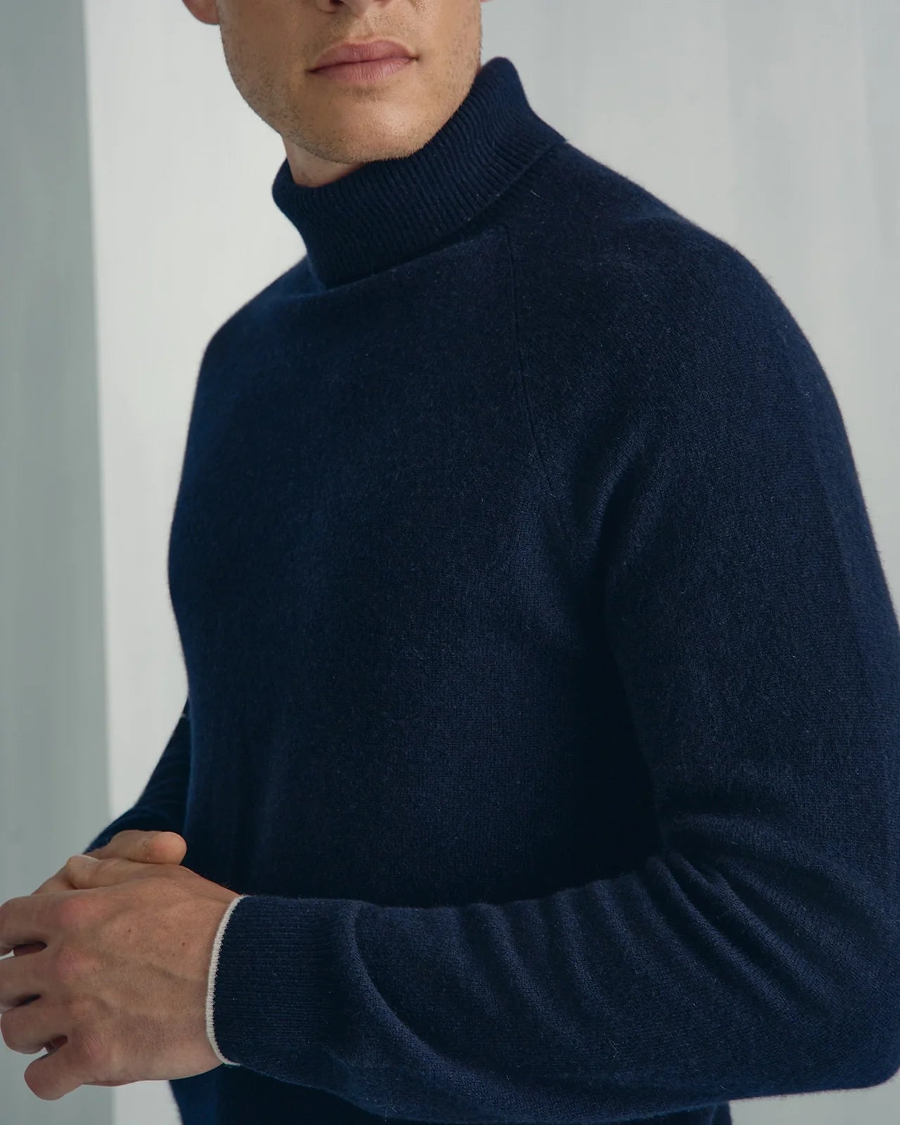 Chamonix Cashmere Turtleneck - Chamonix Cashmere Turtleneck Navy